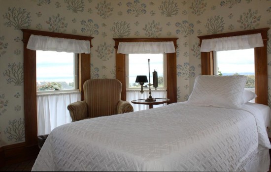 Pacific Grove Inn - Room with Ocean View